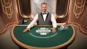 Pengguna menikmati hiburan sports dan casino sesuai pedoman syarat dan ketentuan